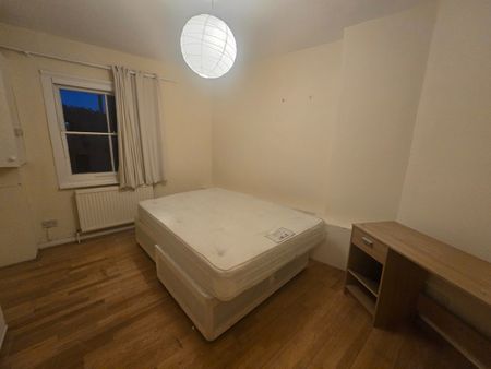 2 Bed Flat, Bow Road, E3 - Photo 4