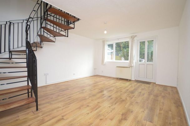 2 bedroom semi-detached house to rent - Photo 1