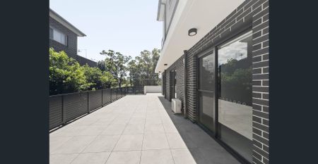 Modern Apartment with Expansive Outdoor Space - Photo 3
