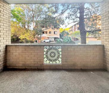 Beautiful Bright 2 Bedroom Apartment - Photo 6