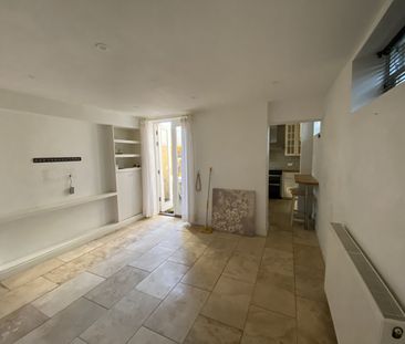 1 Bed Flat, Buckingham Place, BN1 - Photo 1