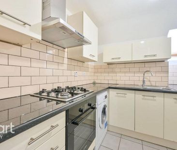 2 bedroom flat to rent - Photo 6