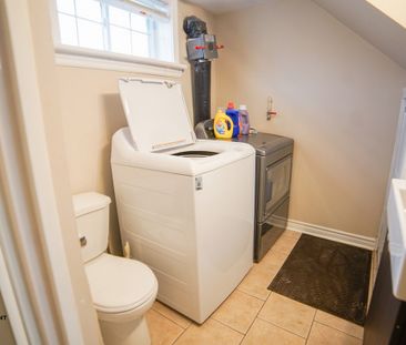 Lower Unit - Photo 3