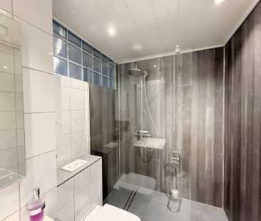 HELLE 2-ZIMMERWOHNUNG ZU MIETEN! - Photo 2