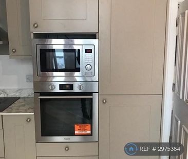 1 bedroom in a house share to rent - Photo 6