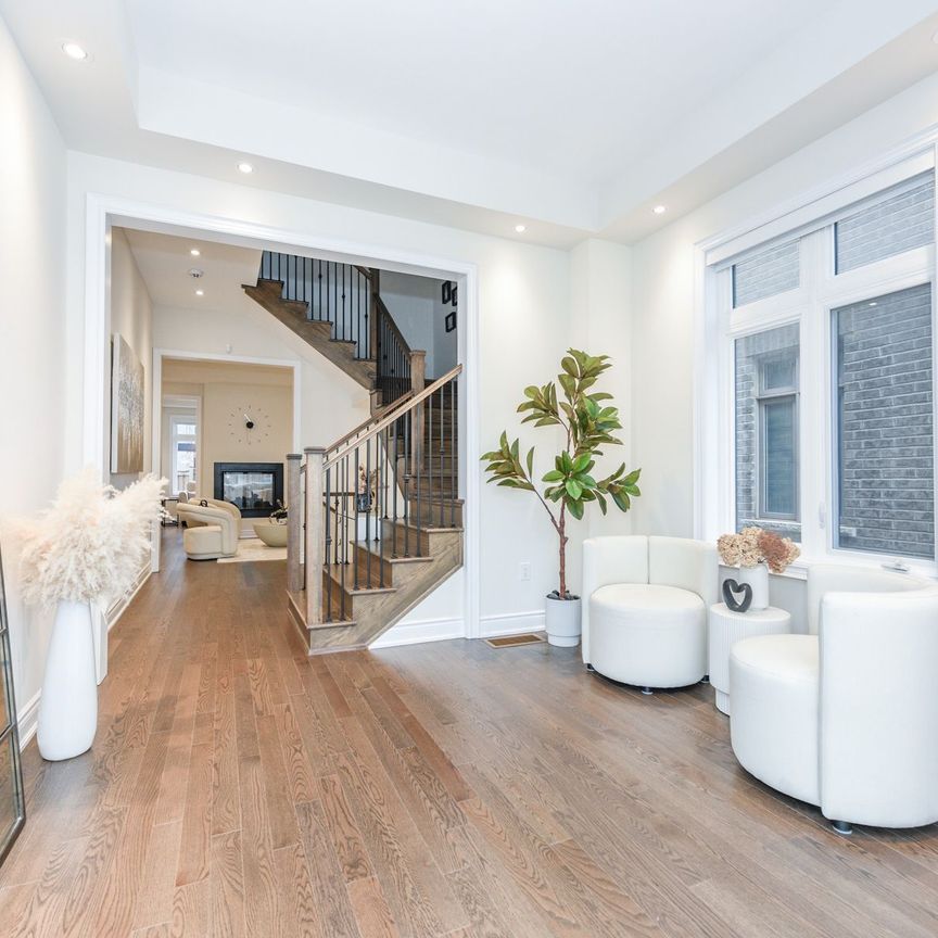 For Lease - 1288 Queens Plate Road, Oakville, Ontario - Photo 1