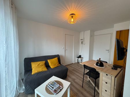 Location Appartement 2 pièces 26m² - Photo 2
