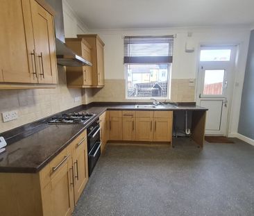 Lower Oxford Street - Photo 1