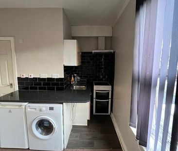 Studio Flat, Aberdeen Walk, LS12 - Photo 5