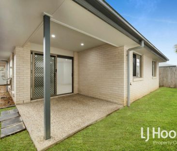 Great Location - Two Living Zones - Modern Living! - Photo 6