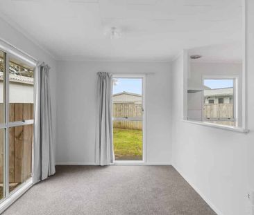 Charming 3-Bedroom Family Home - Photo 1