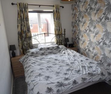 3 bedroom semi-detached house to rent - Photo 3