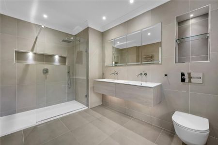 5 bedroom detached house to rent - Photo 2