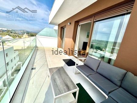 Alquiler de ático en Calle del Dique - Photo 2