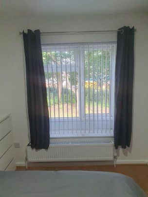 3 bedroom house share to rent - Photo 1