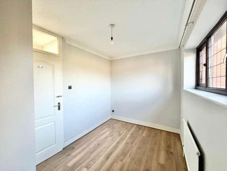 Britannia Road, Brentwood, CM14 - Photo 4