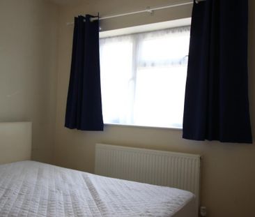 6 bedroom semi-detached house to rent - Photo 5