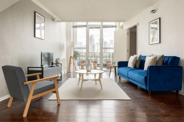 2 bedroom ground floor flat to rent - Photo 1