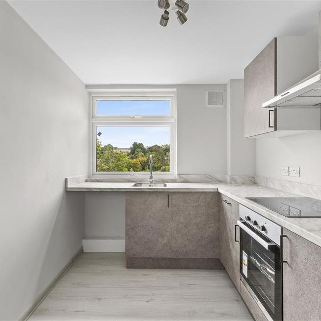Pettifer Way, High Wycombe - Photo 1