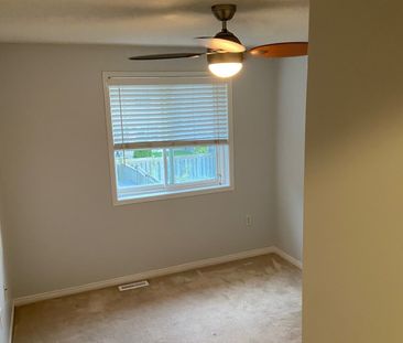 For Lease - 117 Cheltenham Road, Barrie, Ontario - Photo 1