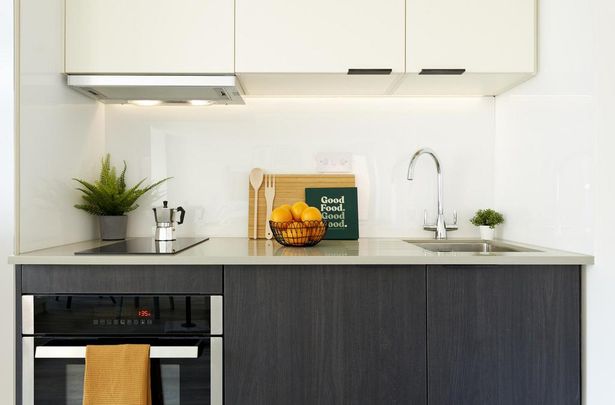 1 bedroom private hall to rent - Photo 1