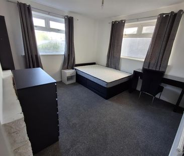 Wyeverne Road, Cardiff - Photo 1