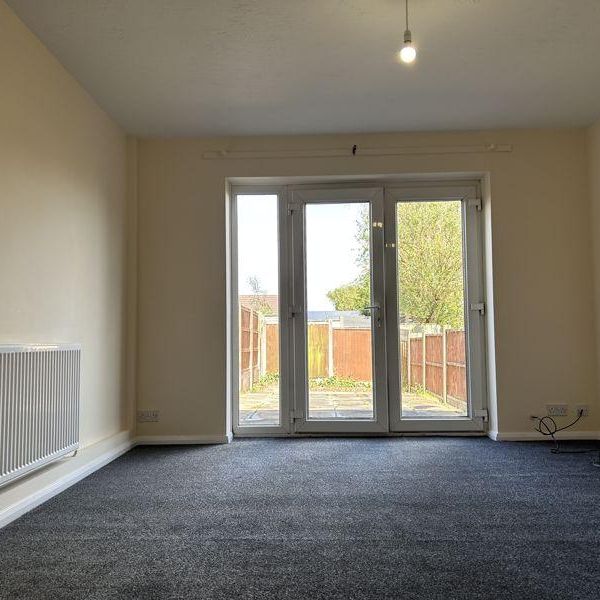 2 bedroom townhouse to rent - Photo 1