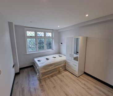 Woodland Way, Surbiton KT5, London - Photo 6