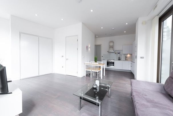 1 bedroom flat to rent - Photo 1