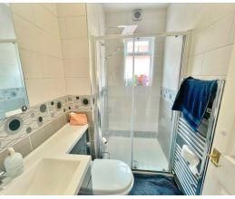 5 bedroom detached house to rent - Photo 6