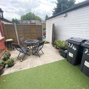 Bristol Road - Photo 3