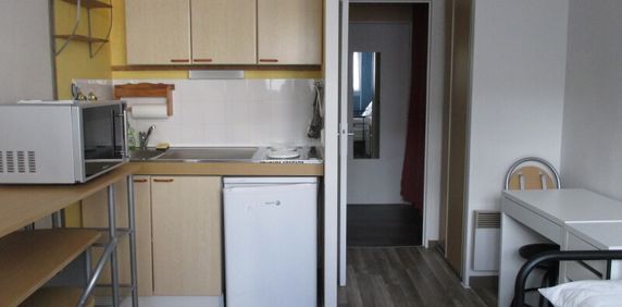 Location Appartement 1 Pièce 18 m² - Meublé - Photo 2