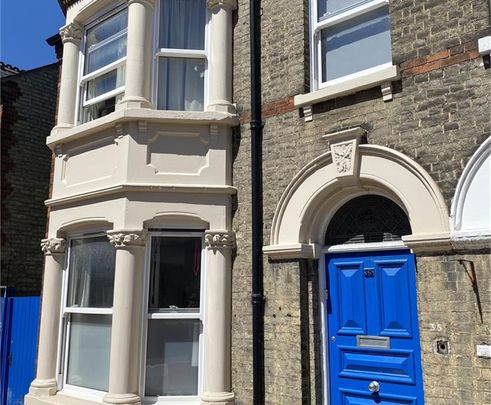 Room 3, 35 Mill Road, Cambridge - Photo 1