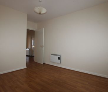 2 Bedroom Property To Rent - Photo 3