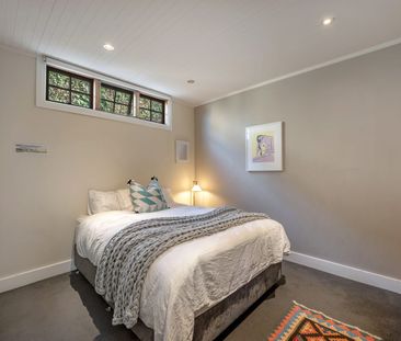 Charming 2 Bedrooms with Loft, minutes from Hobart CBD - Photo 6