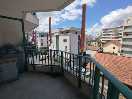Location Appartement 2 pièces 40m² - Photo 4
