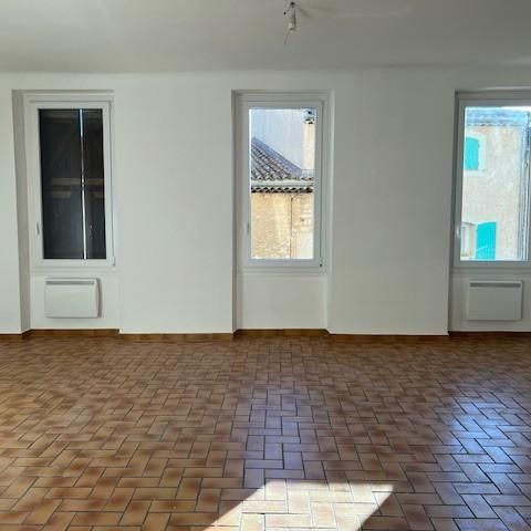 Location Appartement 3 pièces 70m² CAMPS LA SOURCE 83170 - Photo 1