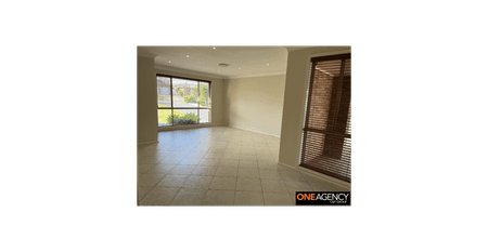 Well presented 4 bedroom family home - Photo 2