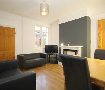 3 bedroom terraced house to rent - Photo 2