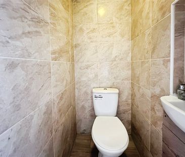 Eton Avenue, Hounslow, TW5 0HB - Photo 2