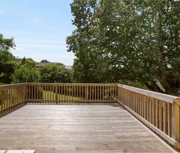 Spacious Townhouse with Bonus Rumpus Room & Multiple Outdoor Areas - Photo 1