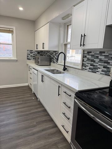 For Lease - 369 Martin Street, Milton, Ontario - Photo 2