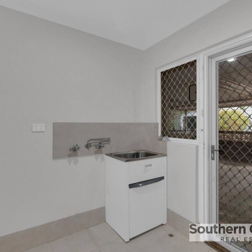 RENOVATED BEAUTY - Photo 1