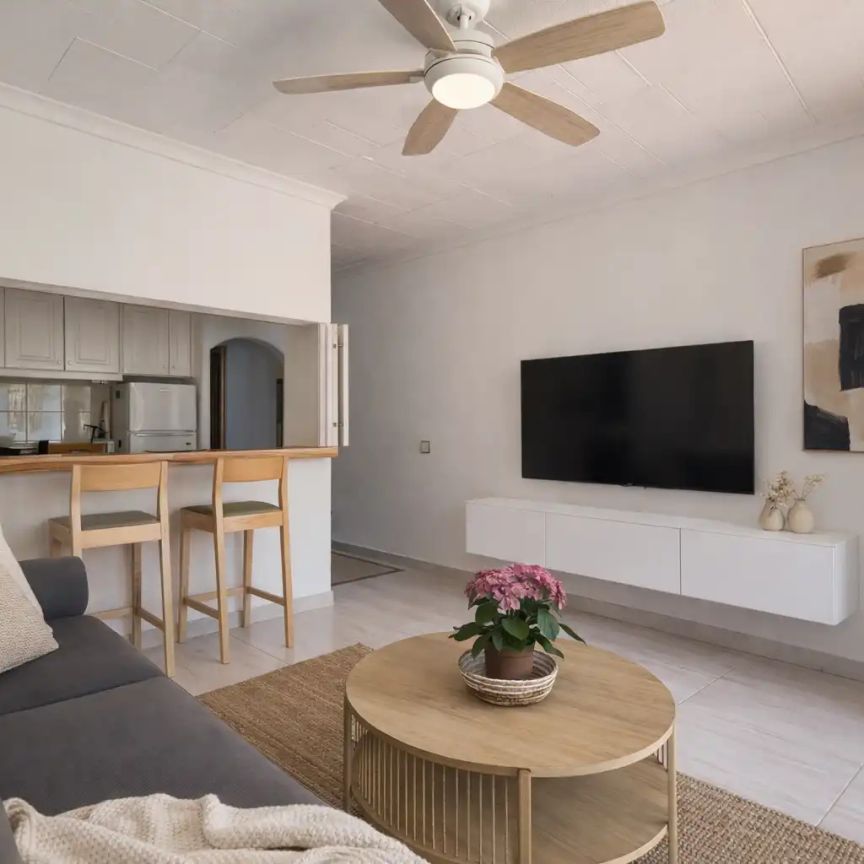 Casa o chalet de alquiler en Marcelina, 40, Nueva Torrevieja - Photo 1