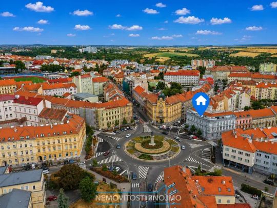 Pronájem zrekonstruovaného bytu 1+kk, 34 m - Photo 1