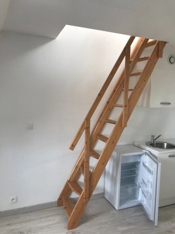 Location Appartement 2 pièces 20m² BOULOGNE SUR MER 62200 - Photo 2