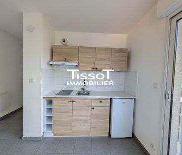Location Appartement 1 pièce 32m² NIMES 30000 - Photo 2