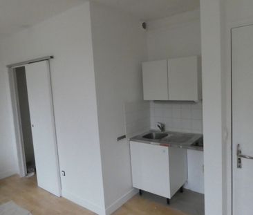 Location Appartement 1 pièce 20m² MELUN 77000 - Photo 2