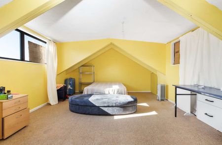 3-Bedroom Unit in Sydenham, Christchurch - Photo 2