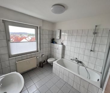 Helle, moderne 2-Zimmer Wohnung im DG eines gepflegten Mehrfamilien... - Foto 5